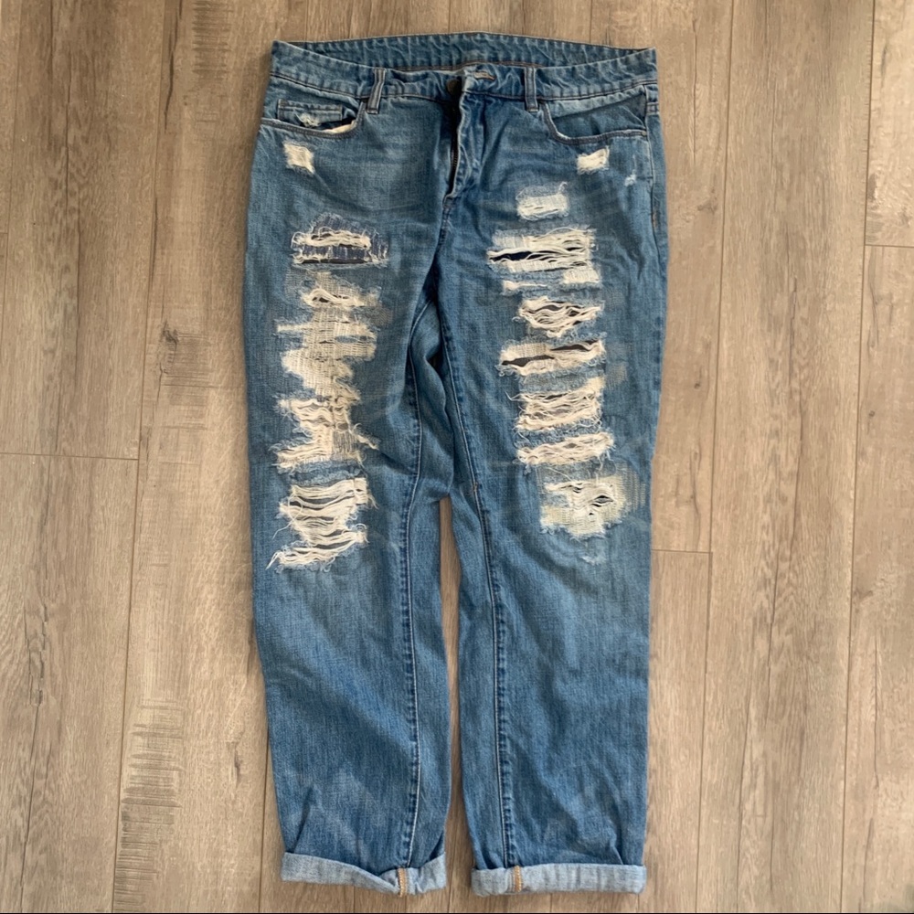 Ripped Boyfriend Jeans